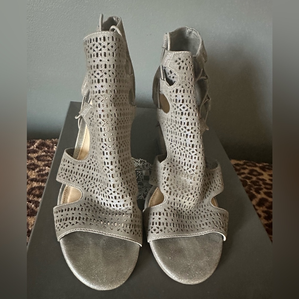 Vince Camuto Dark Silver/Taupe Distressed Metal Sue Sandal.  Size 8 w/box.